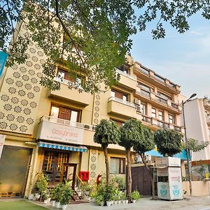 Cosy Grand Near Chanakyapuri, Embassy Area By The Cosy Hotels